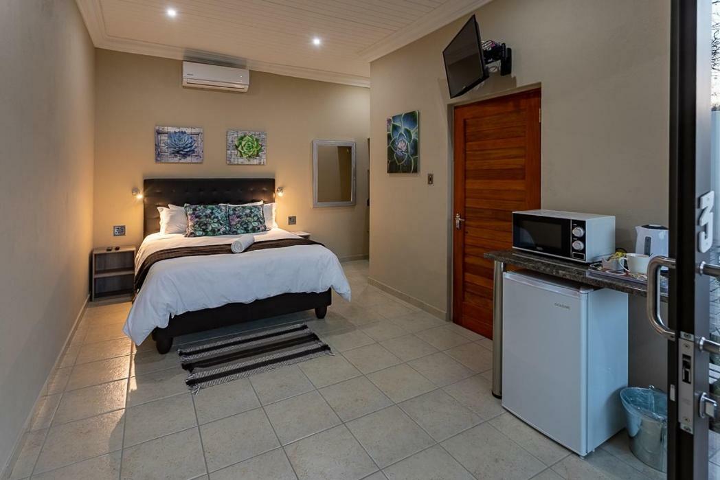 Kiyala Guest Farm Hotel Mbombela Bagian luar foto